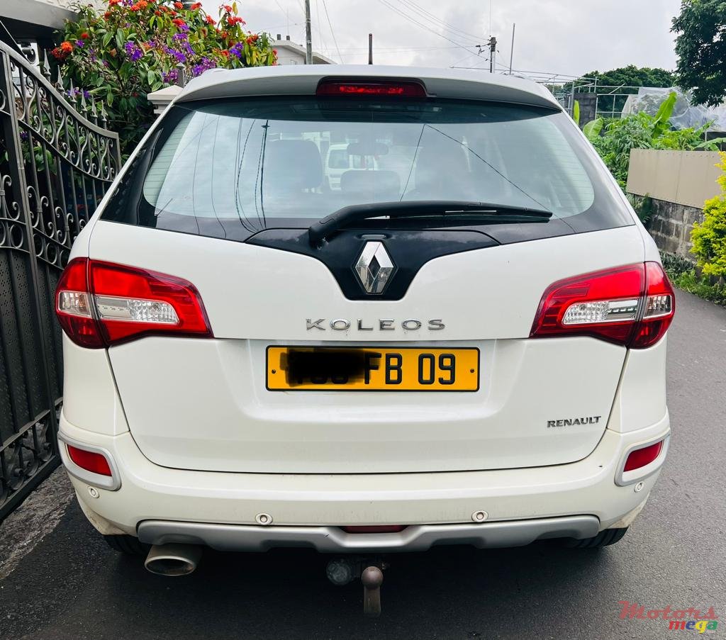2009' Renault Koleos photo #3