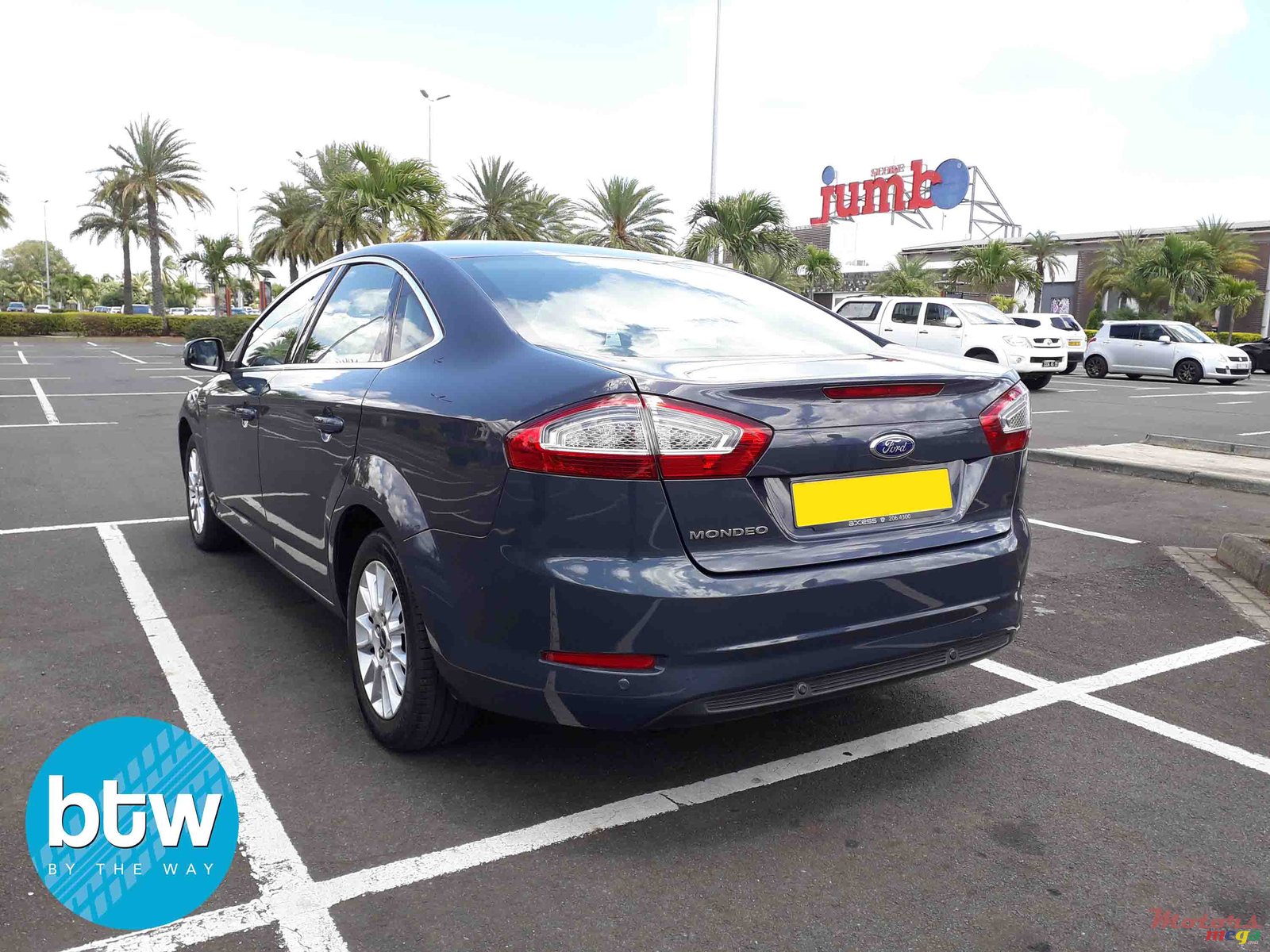 2013' Ford Mondeo photo #3