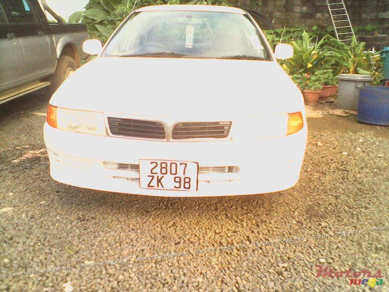 1998' Mitsubishi Lancer MX photo #1