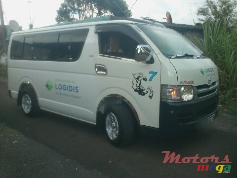 2008' Toyota photo #2