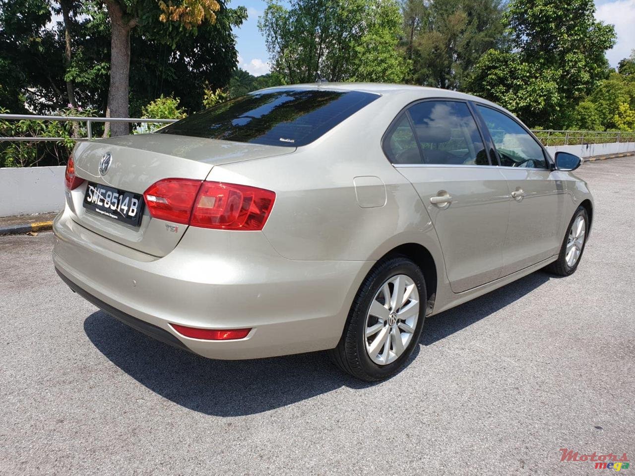 2015' Volkswagen Jetta III photo #2