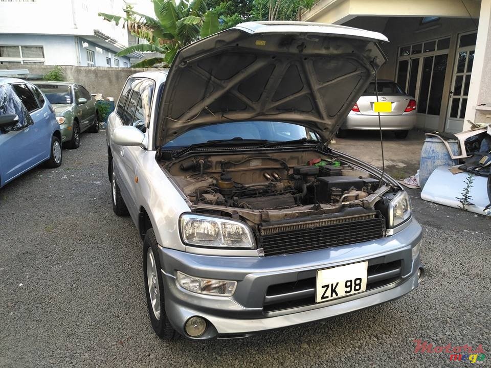 1998' Toyota RAV4 photo #6