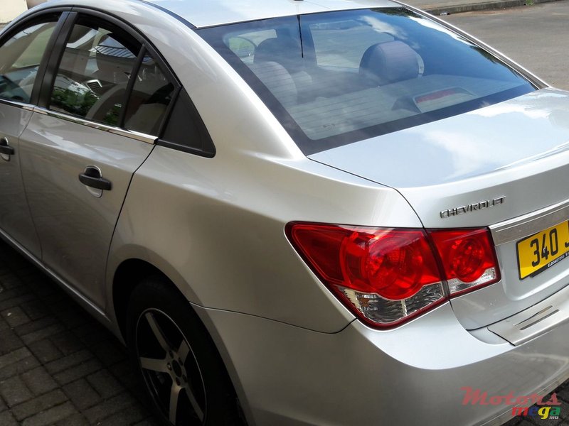 2012' Chevrolet Cruze L photo #4