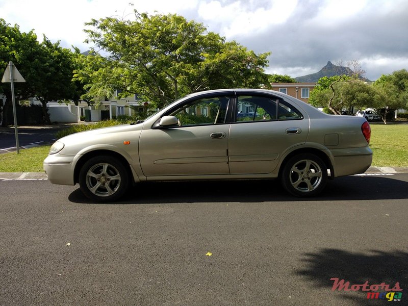 2004' Nissan Sunny photo #6