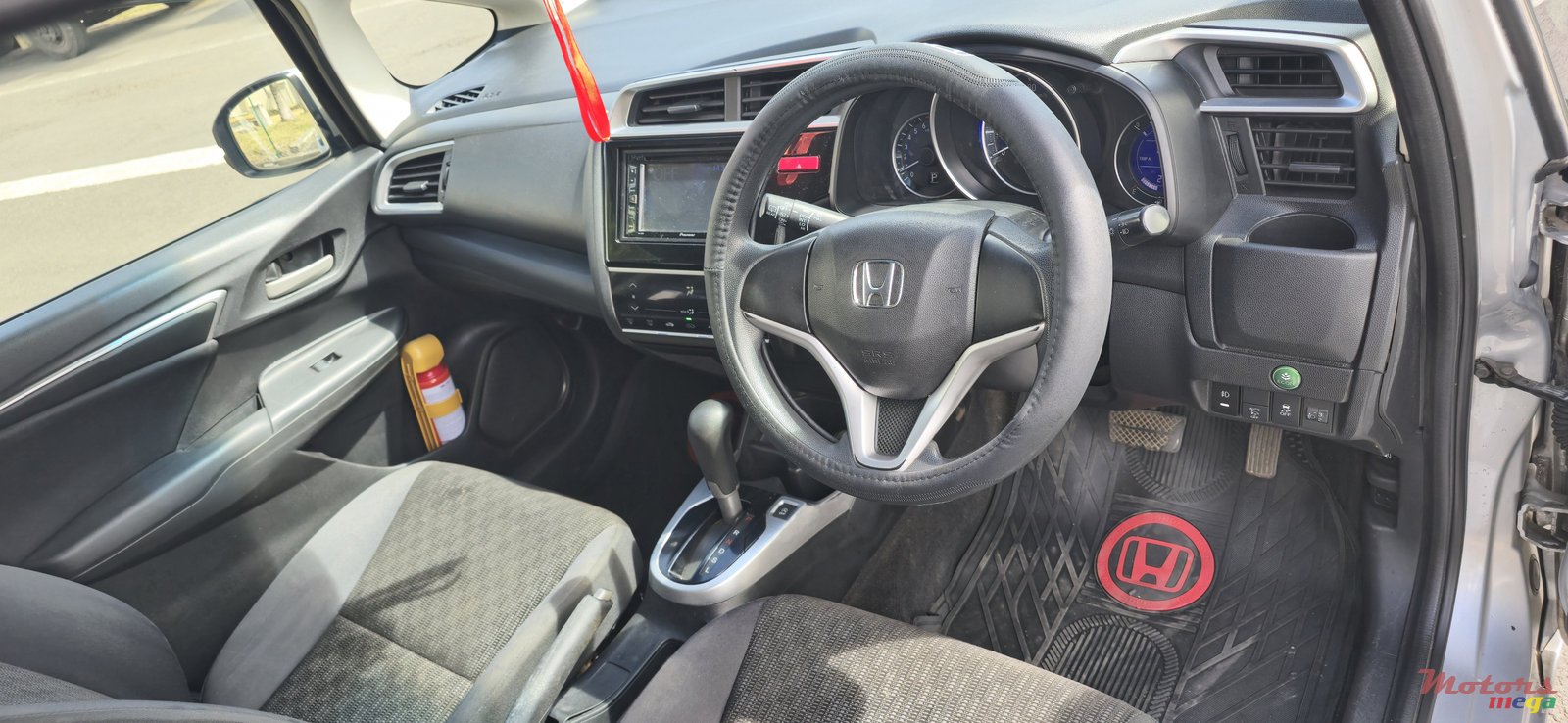 2015' Honda Fit NON HYBRID photo #6