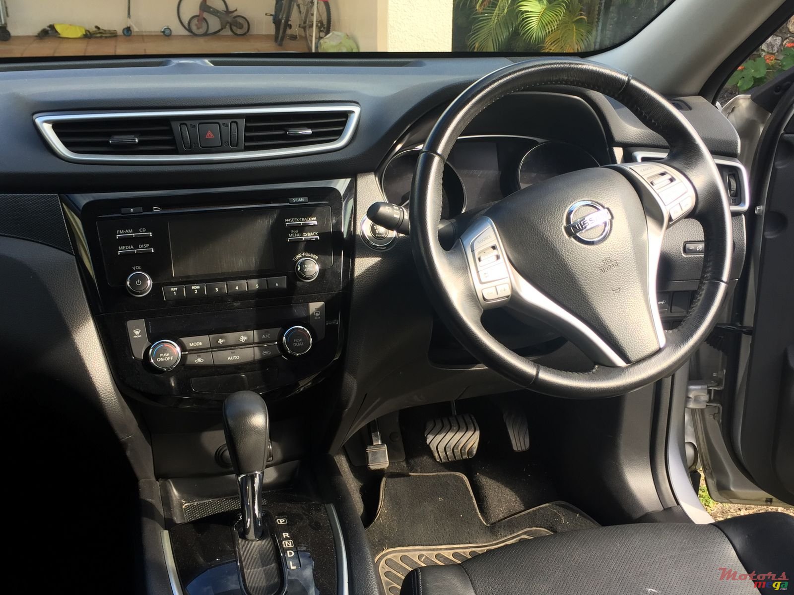 2015' Nissan X-Trail 2.0 4WD photo #4