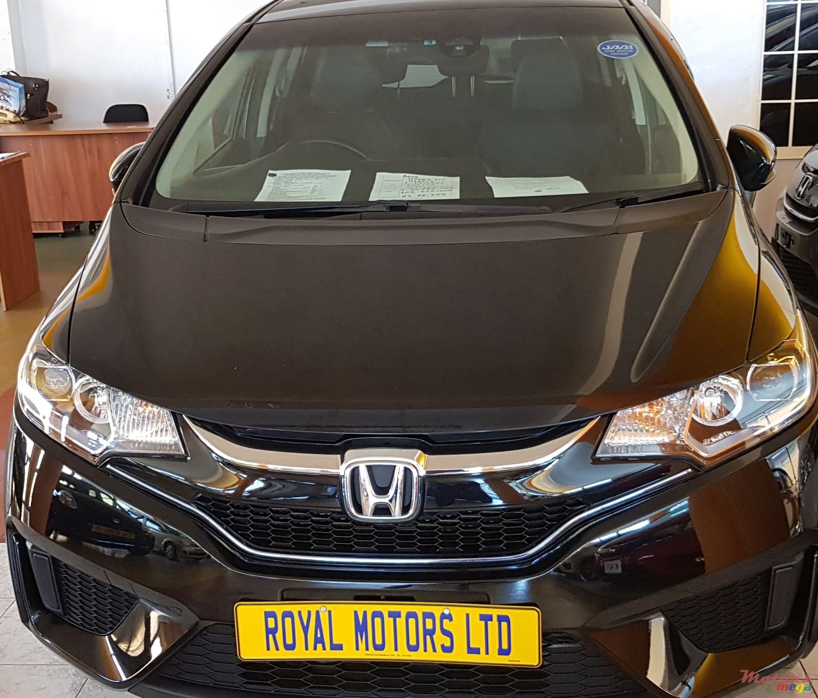 2016' Honda Fit photo #1