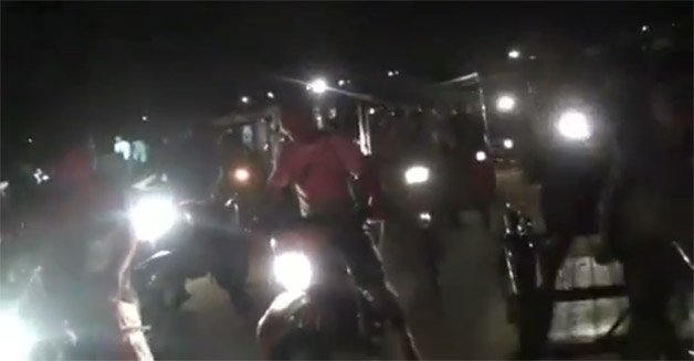 Watch Hundreds of Peruvian Motorists Line Runway to Help Emergency Plane Take Off