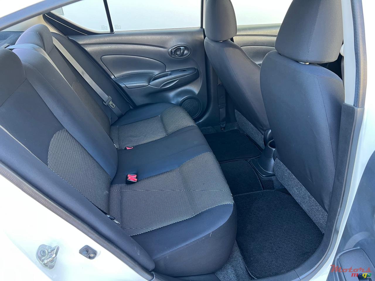 2015' Nissan Almera Latio (Japan) photo #6