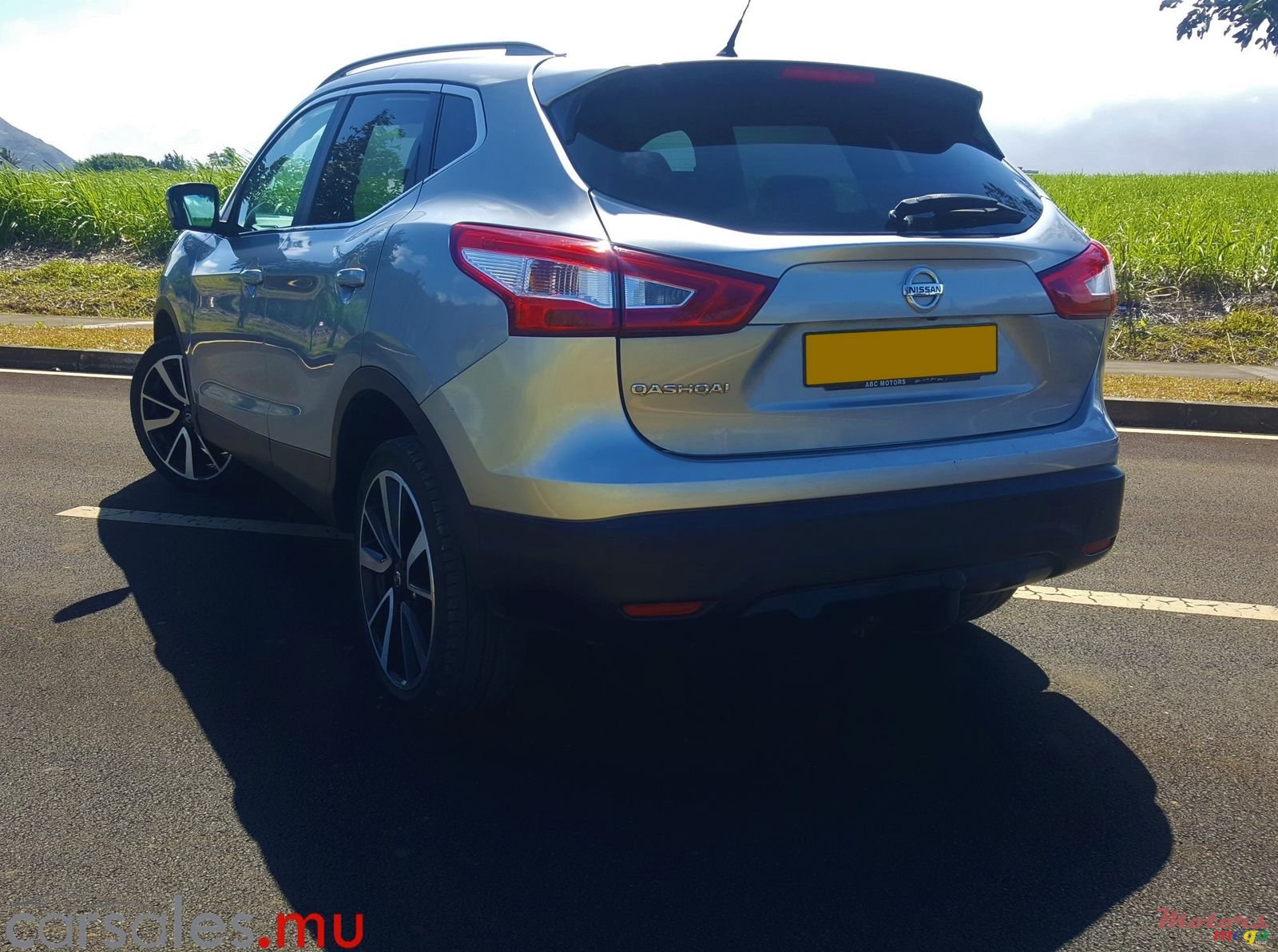 2015' Nissan Qashqai 1.6 dci Tekna photo #4