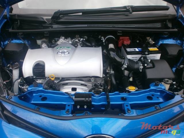 2014' Toyota Vitz vista photo #4