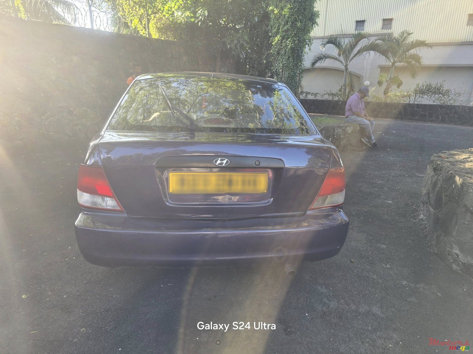 2000' Hyundai Accent photo #4