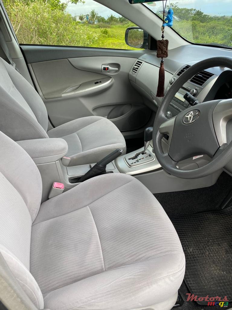 2008' Toyota Corolla photo #6