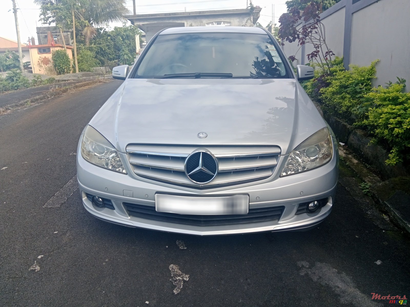 2010' Mercedes-Benz 180 photo #1