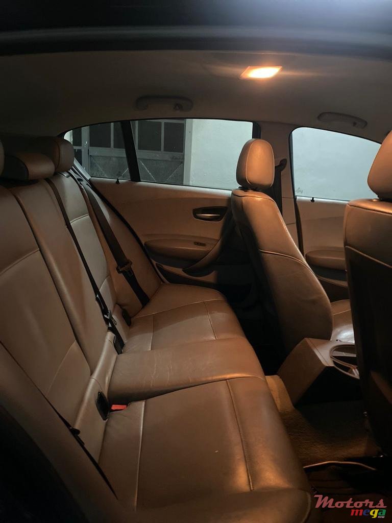 2005' BMW 116 photo #6