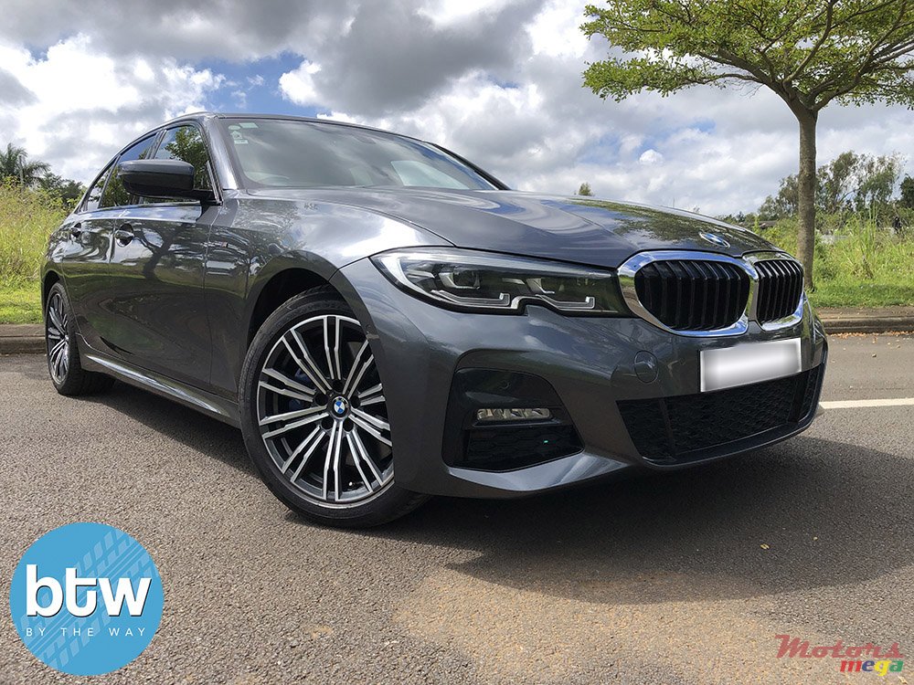 2020' BMW 3 Series 330e M Sport Pack photo #1