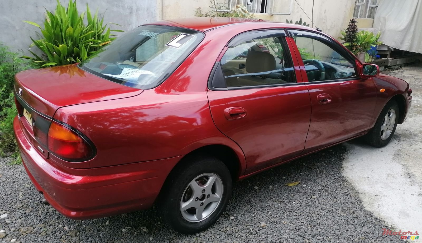 1997' Mazda 323 photo #2