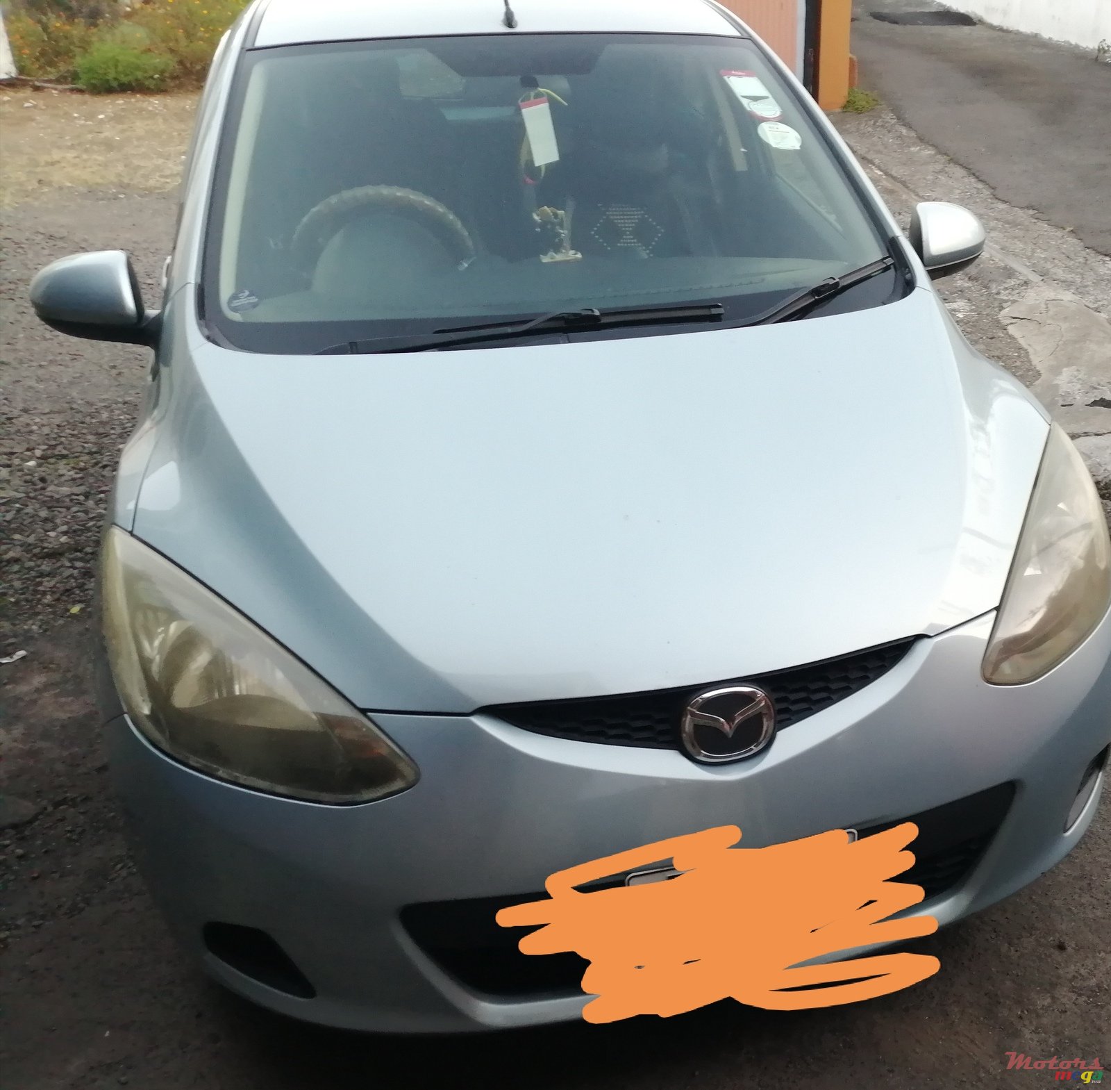 2011' Mazda Demio photo #1