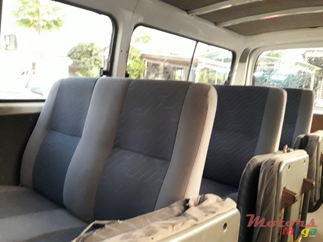 2004' Nissan Urvan photo #6