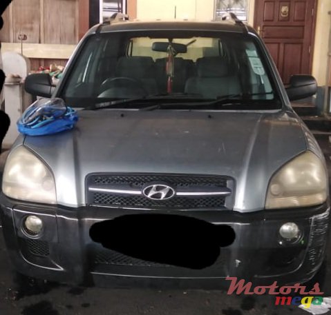 2005' Hyundai Tucson photo #1