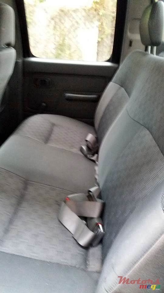 2010' Nissan Navara (54227164) photo #5