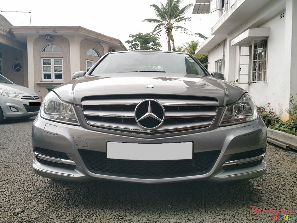 2012' Mercedes-Benz C-Class C180 Kompressor photo #1