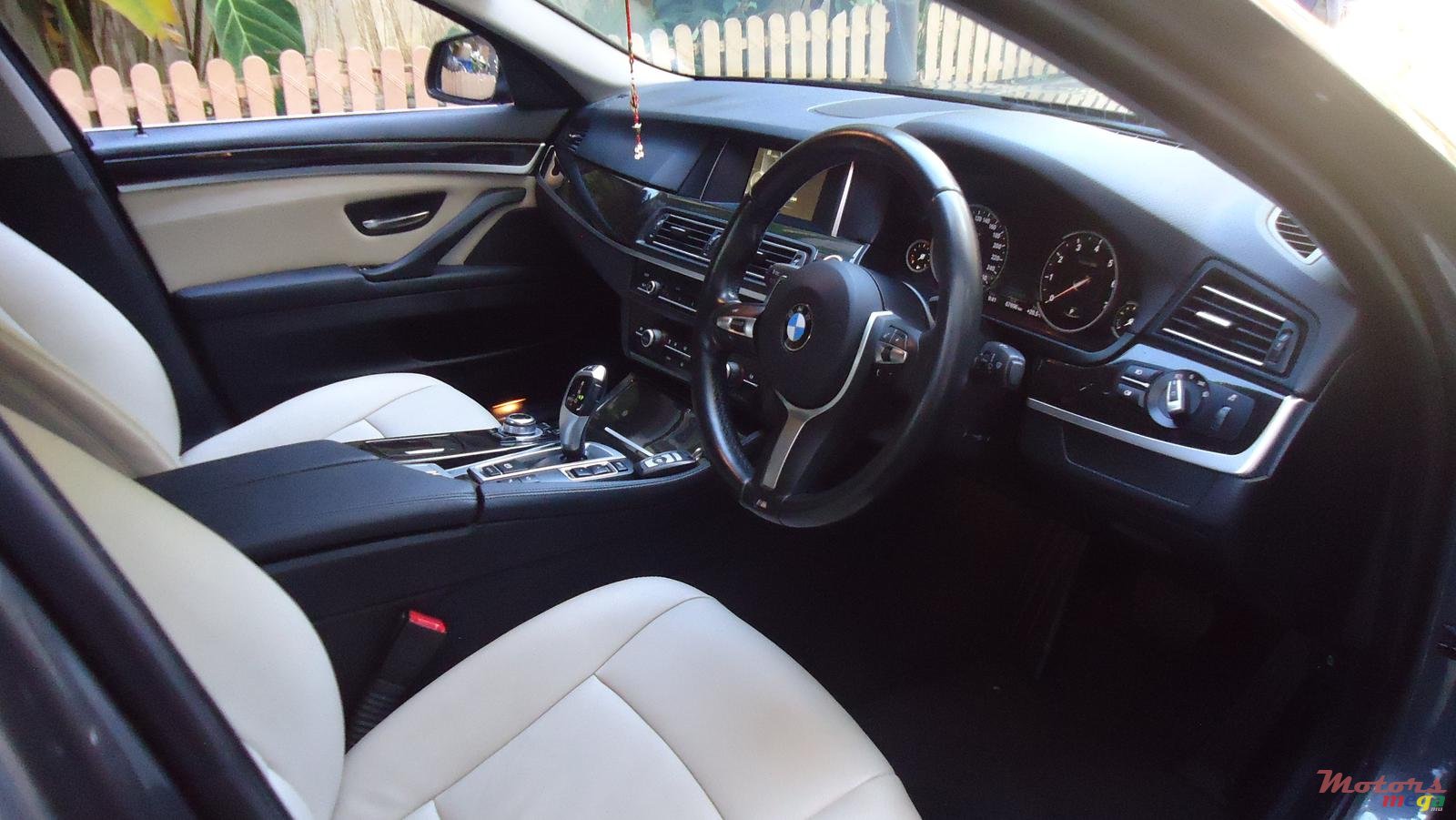 2016' BMW 520 photo #6