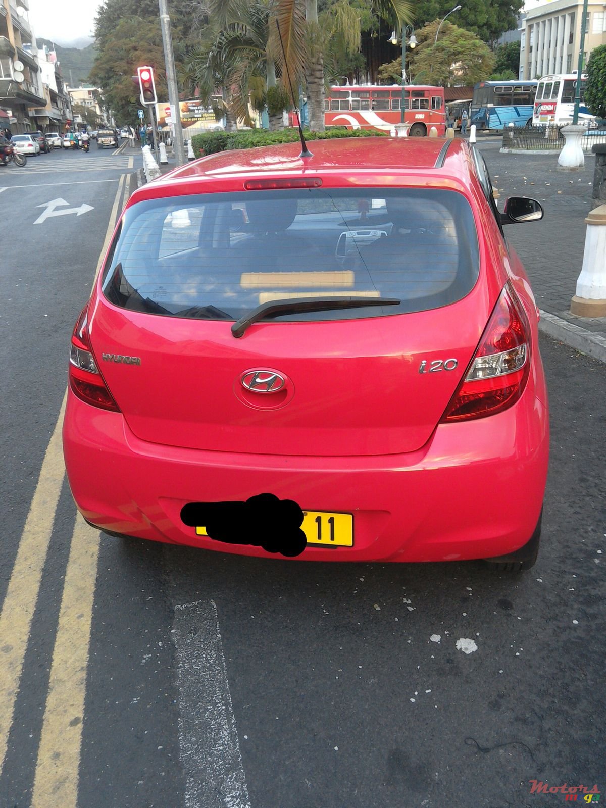 2011' Hyundai i20 photo #3