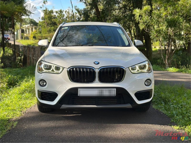 2019' BMW X1 photo #1