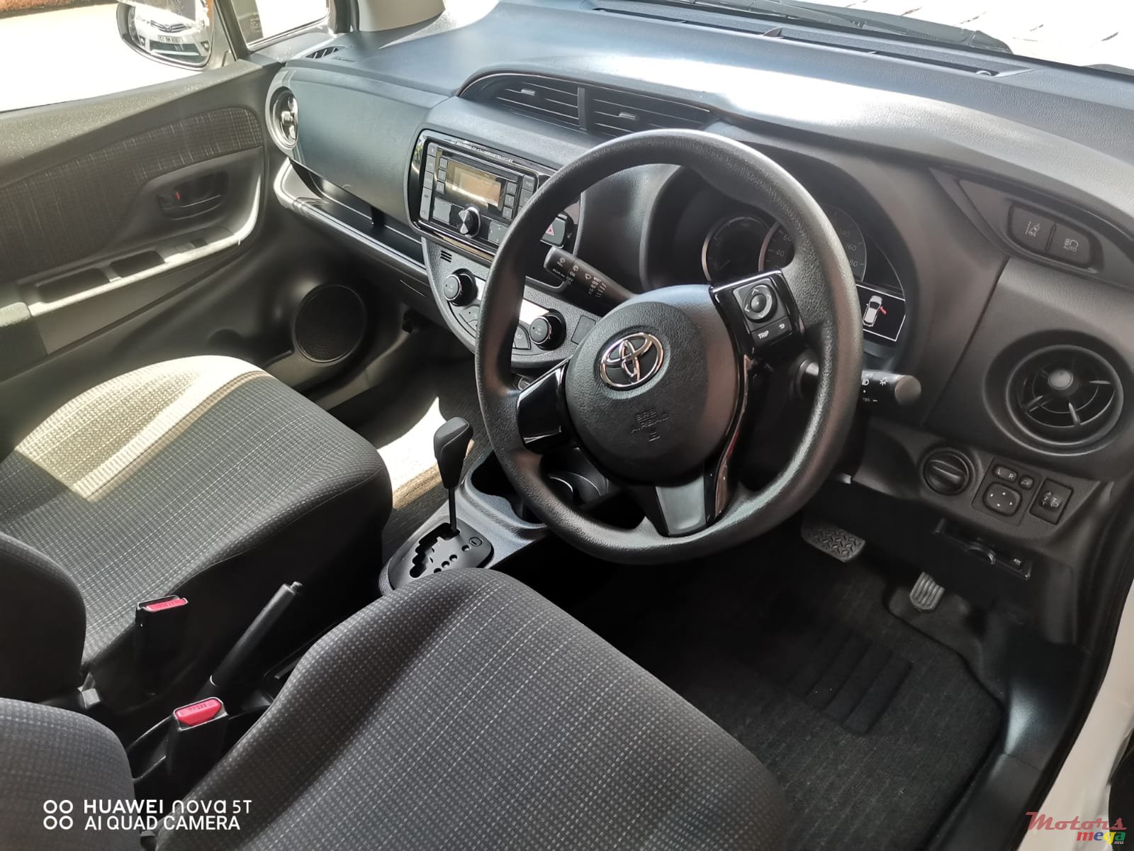 2019' Toyota Vitz Hybrid photo #6