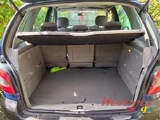 2002' Renault Scenic 1.4L ESSENCE photo #5