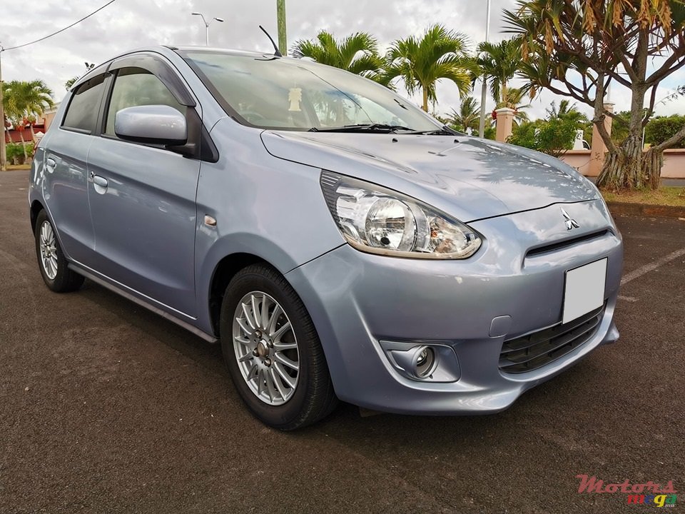 2013' Mitsubishi Mirage photo #1