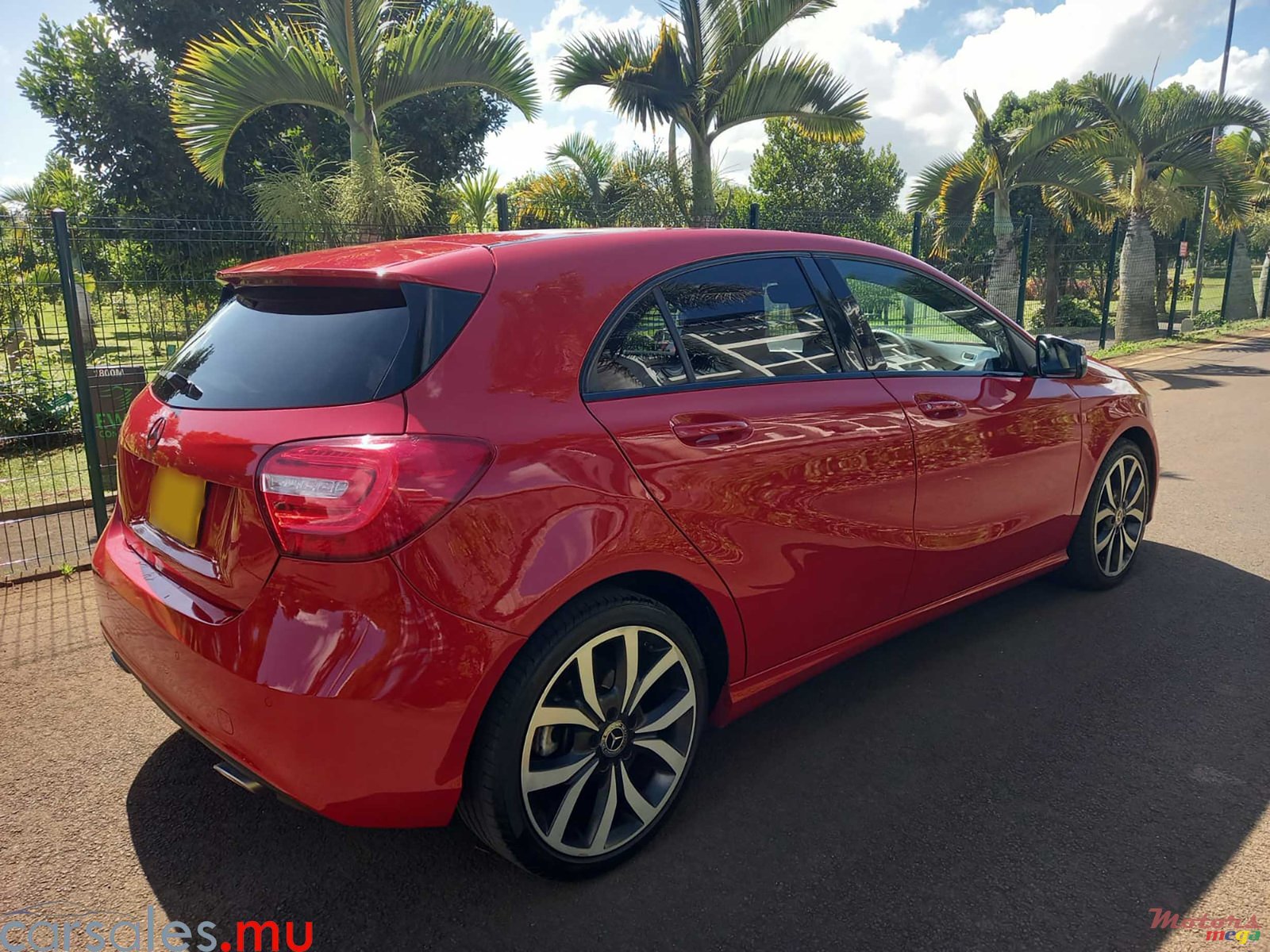 2012' Mercedes-Benz A 180 Urban 1.6 photo #4