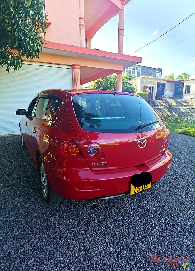 2004' Mazda Axela photo #6