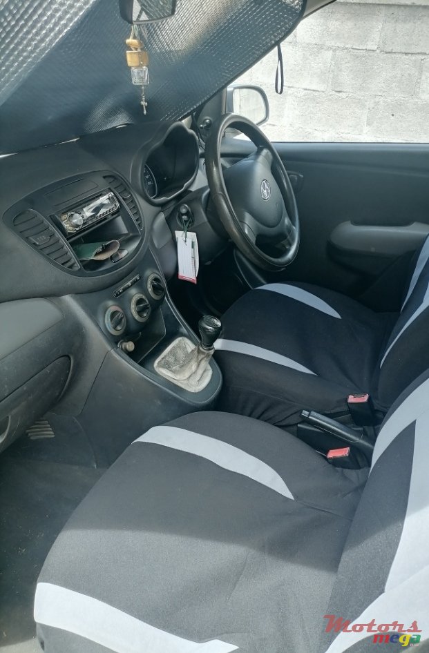 2011' Hyundai i10 photo #4