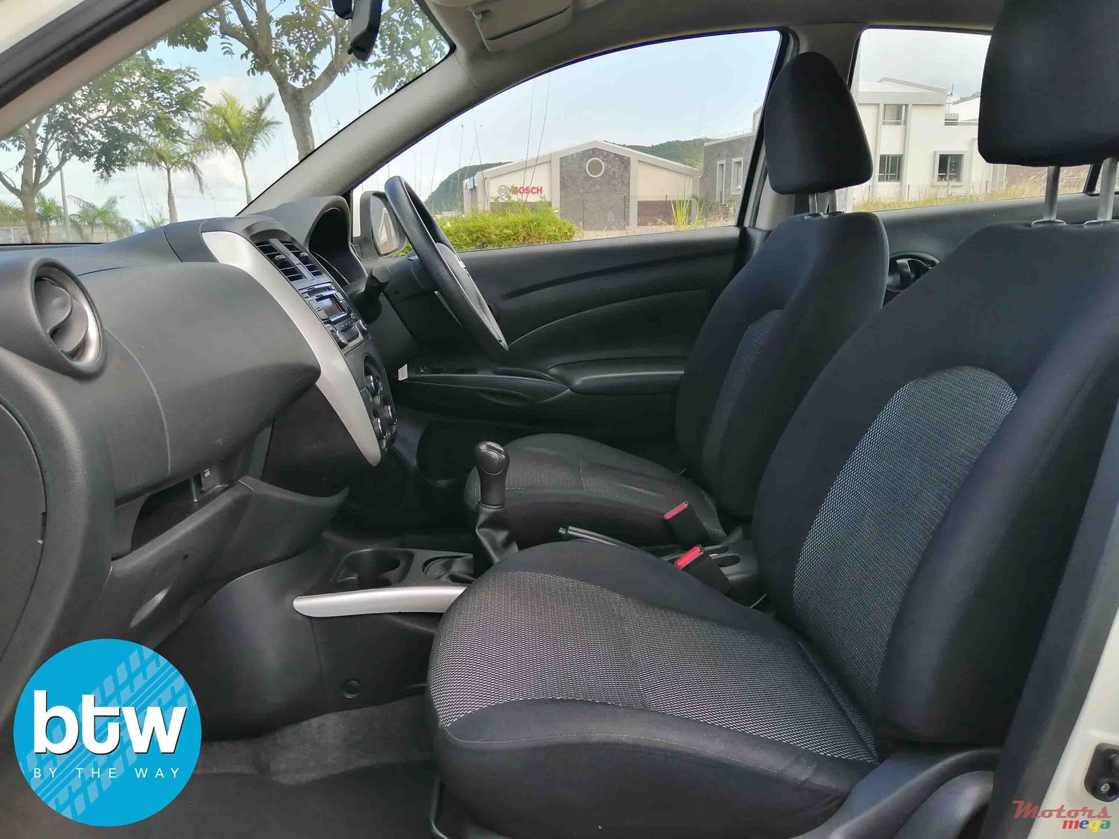 2016' Nissan Almera photo #5