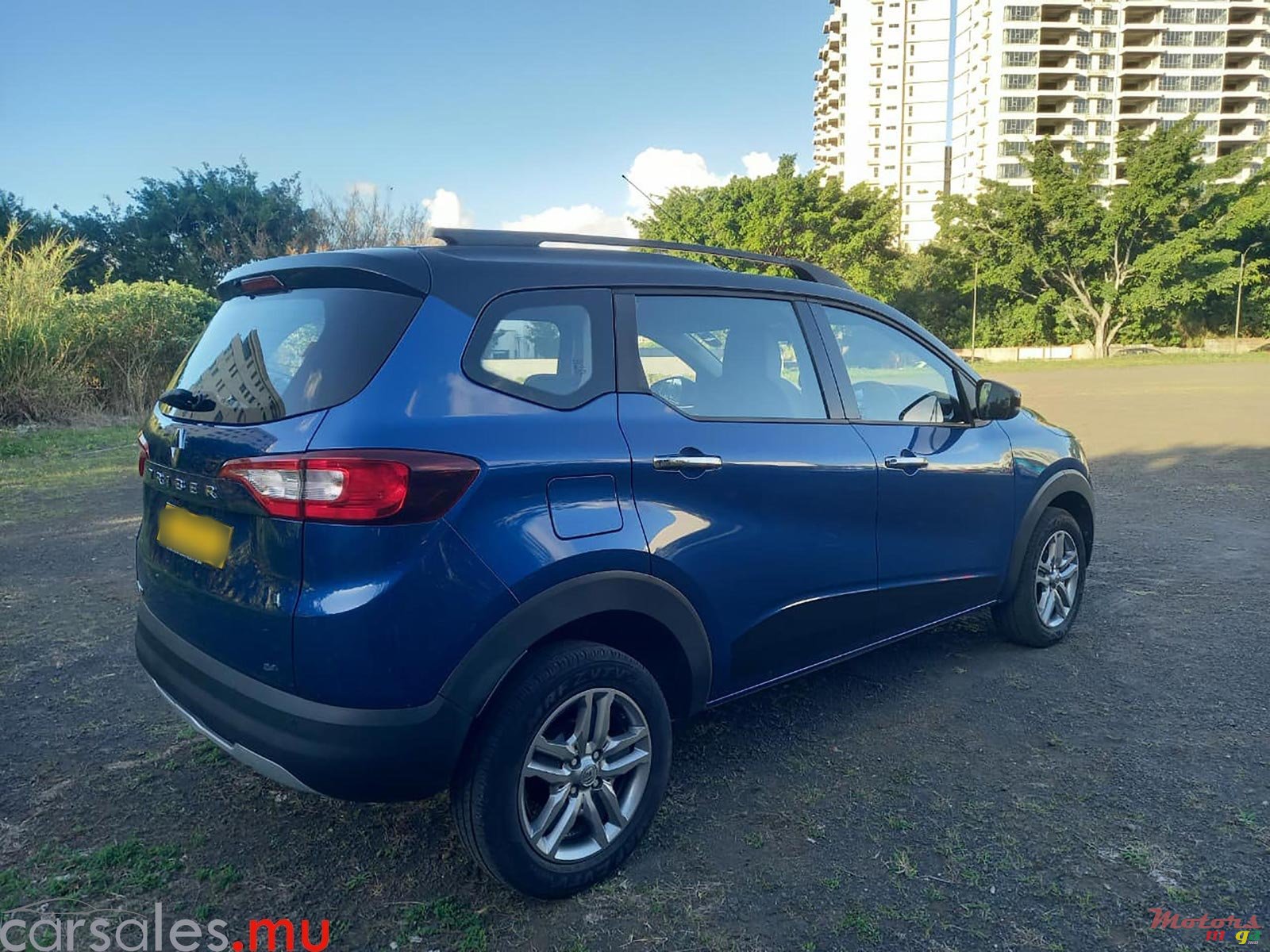 2023' Renault Triber 7 Seater 1.0 photo #3
