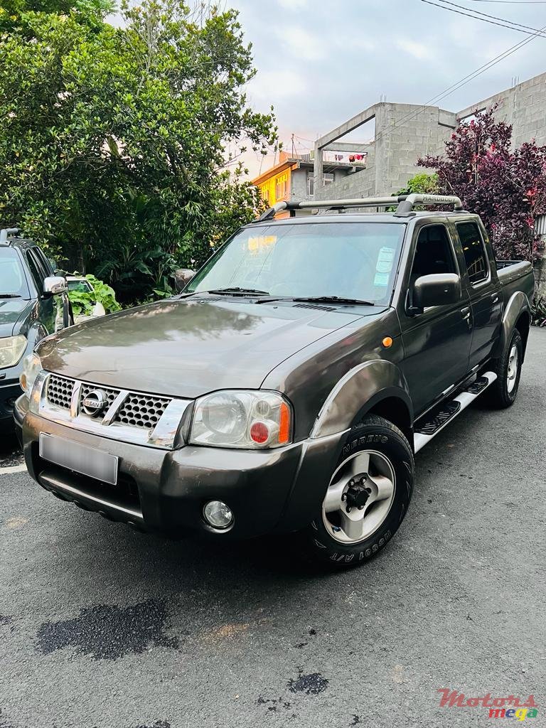 2009' Nissan Hardbody photo #1