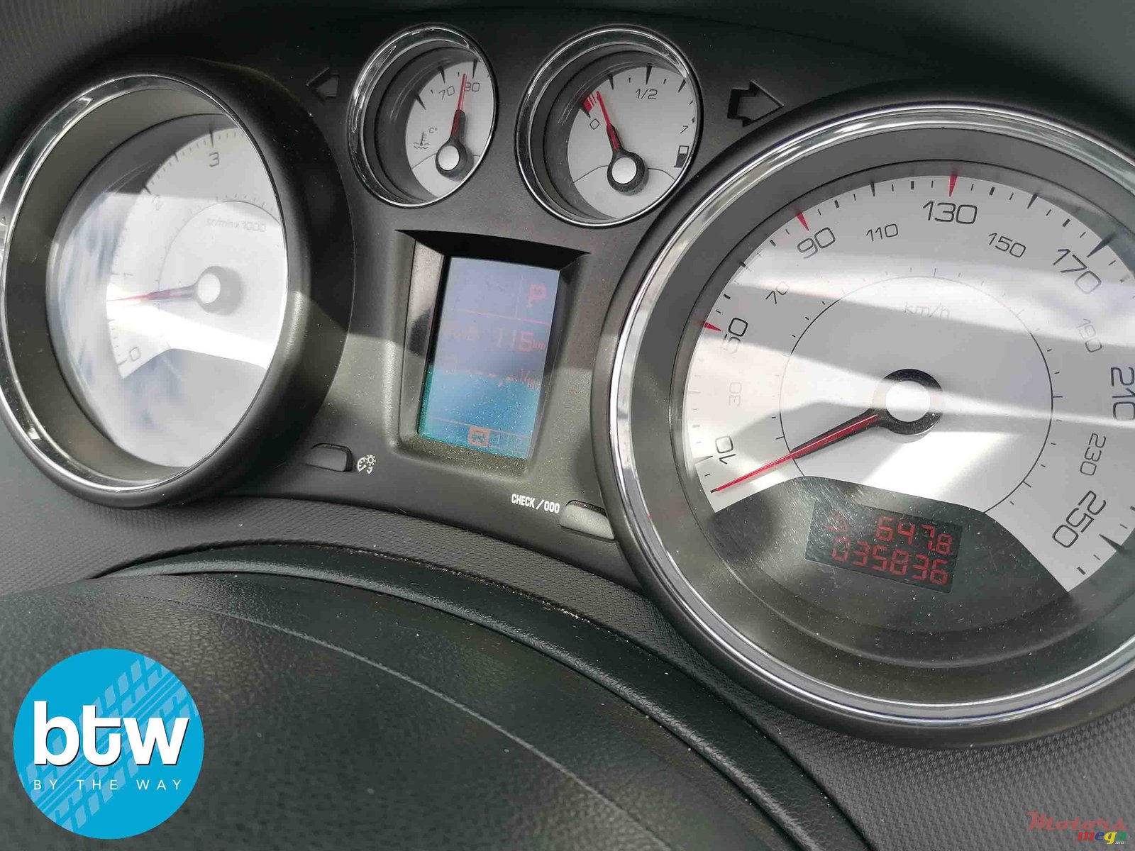 2014' Peugeot 308 cc photo #7