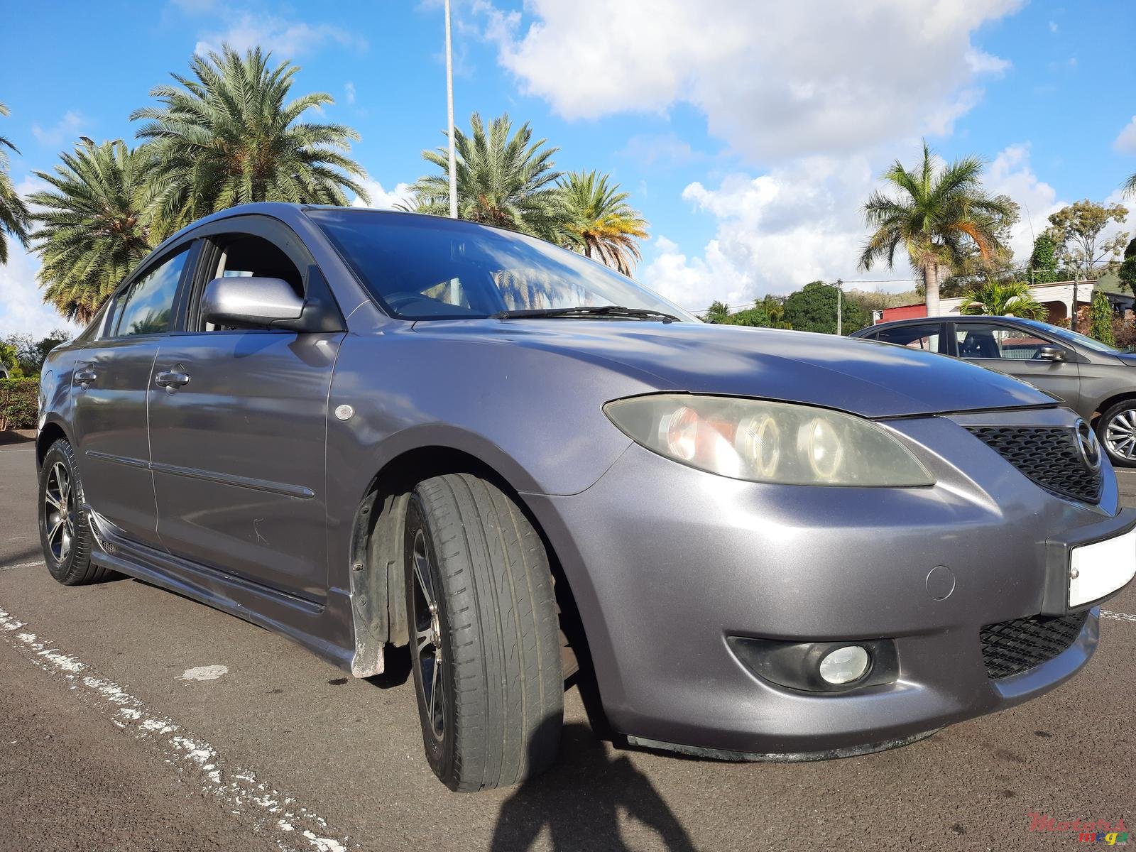 2004' Mazda 3 photo #2