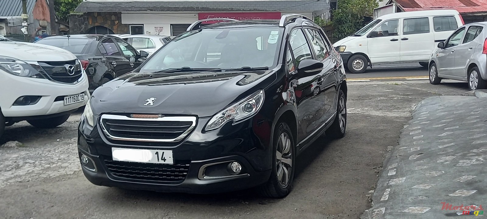 2014' Peugeot 2008 photo #3