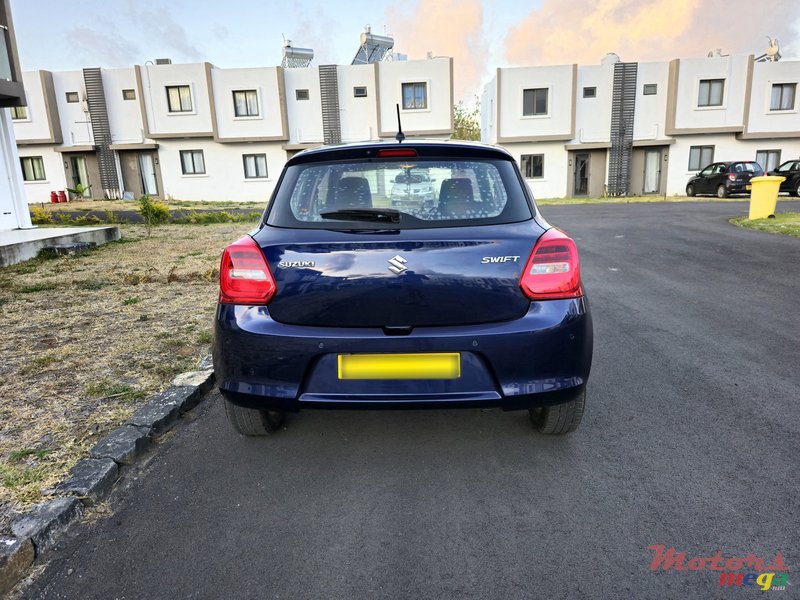 2020' Suzuki Swift photo #3