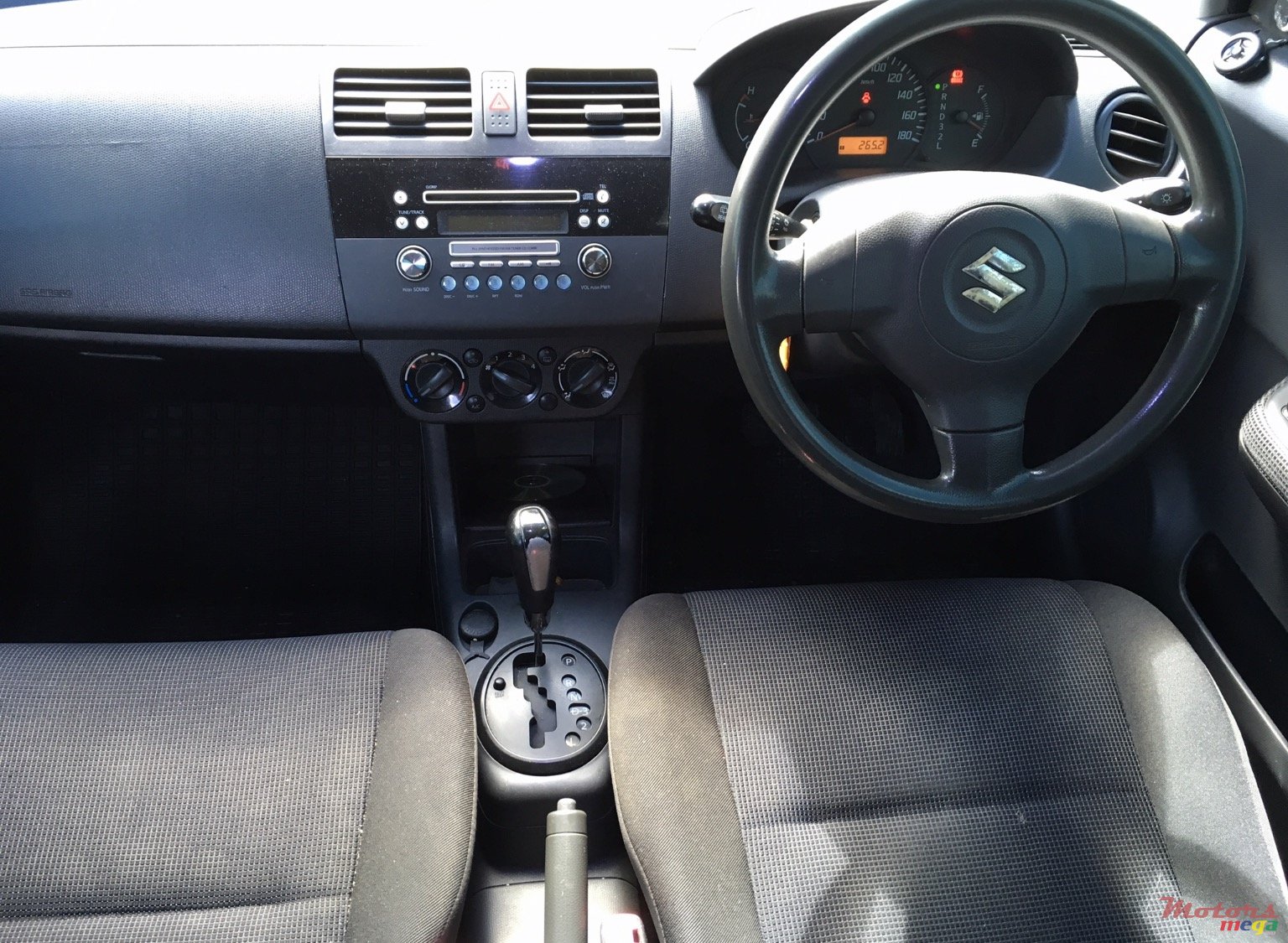 2006' Suzuki Swift photo #3