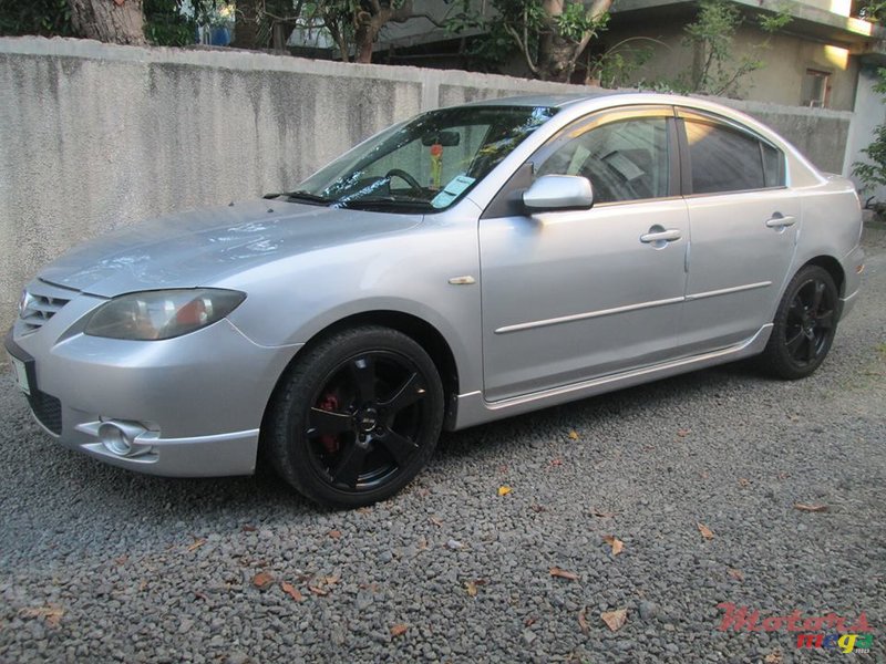 2005' Mazda 3 photo #3