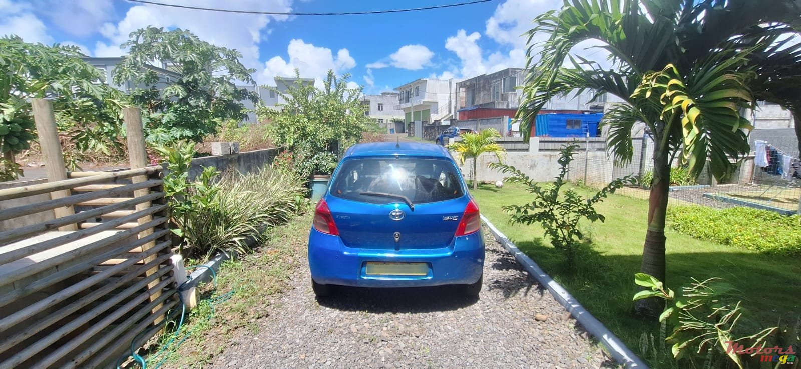 2007' Toyota Yaris photo #2