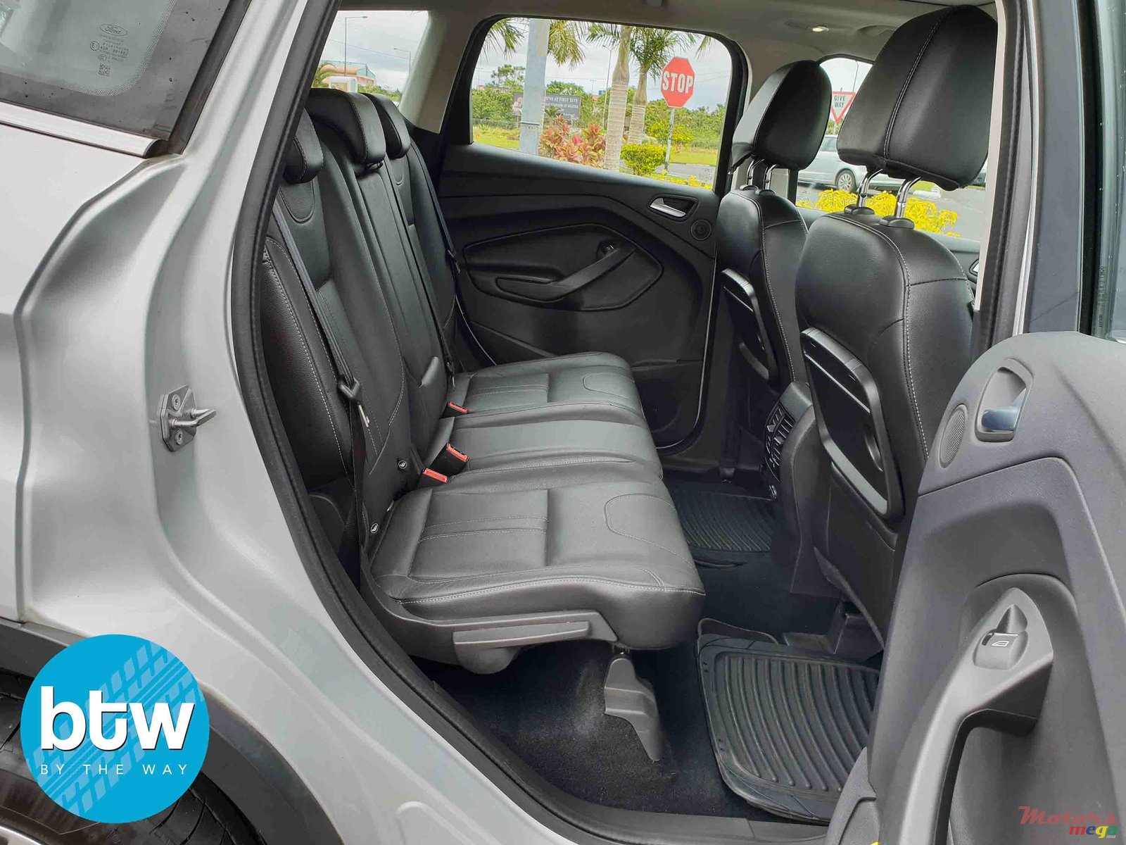 2014' Ford Kuga photo #6