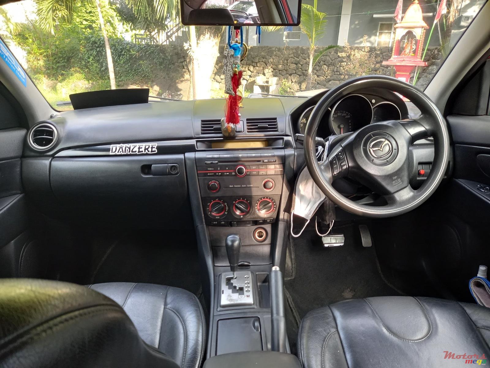 2004' Mazda 3 photo #7