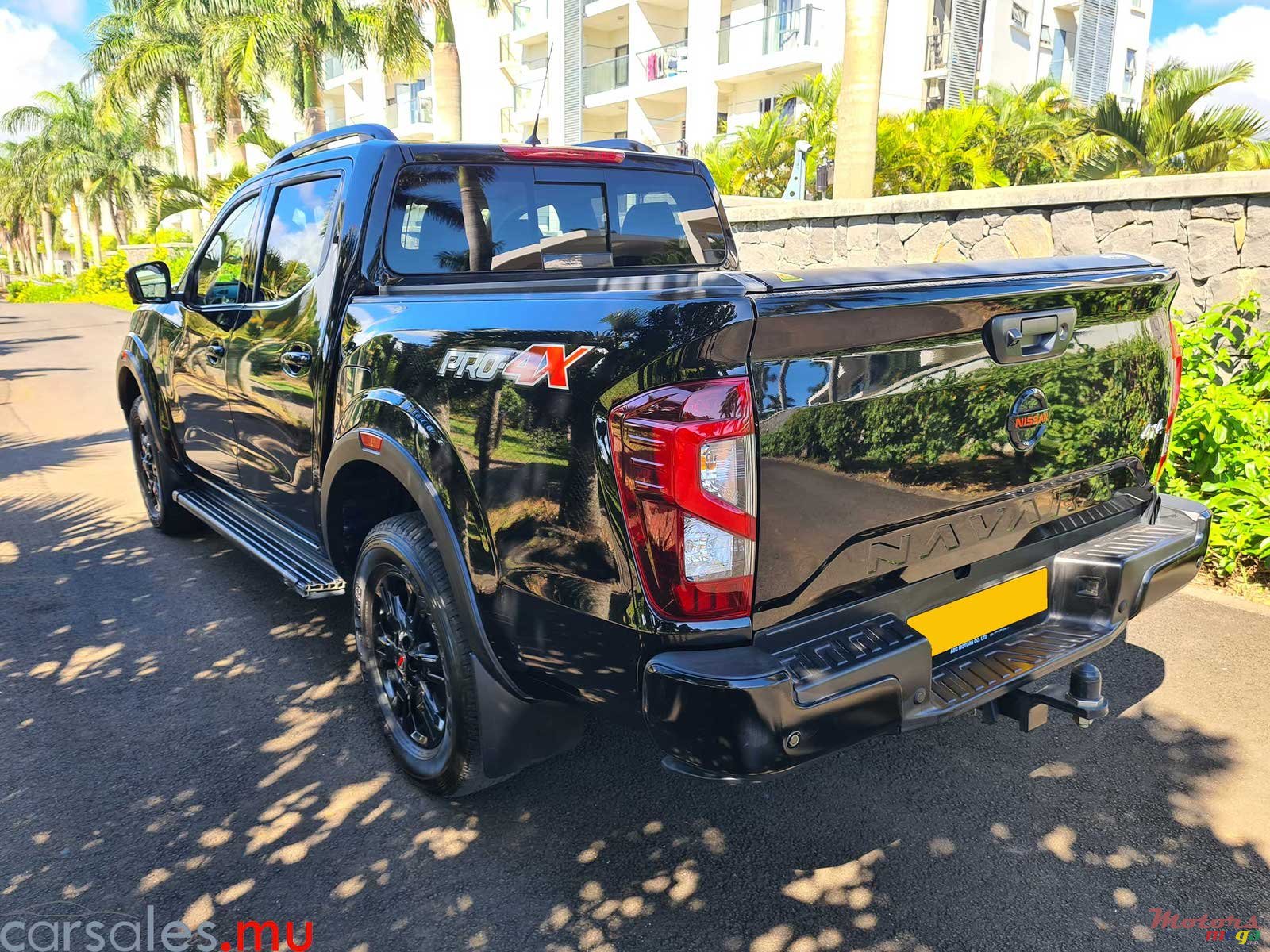 2022' Nissan Navara Pro 4X 2.5 photo #2