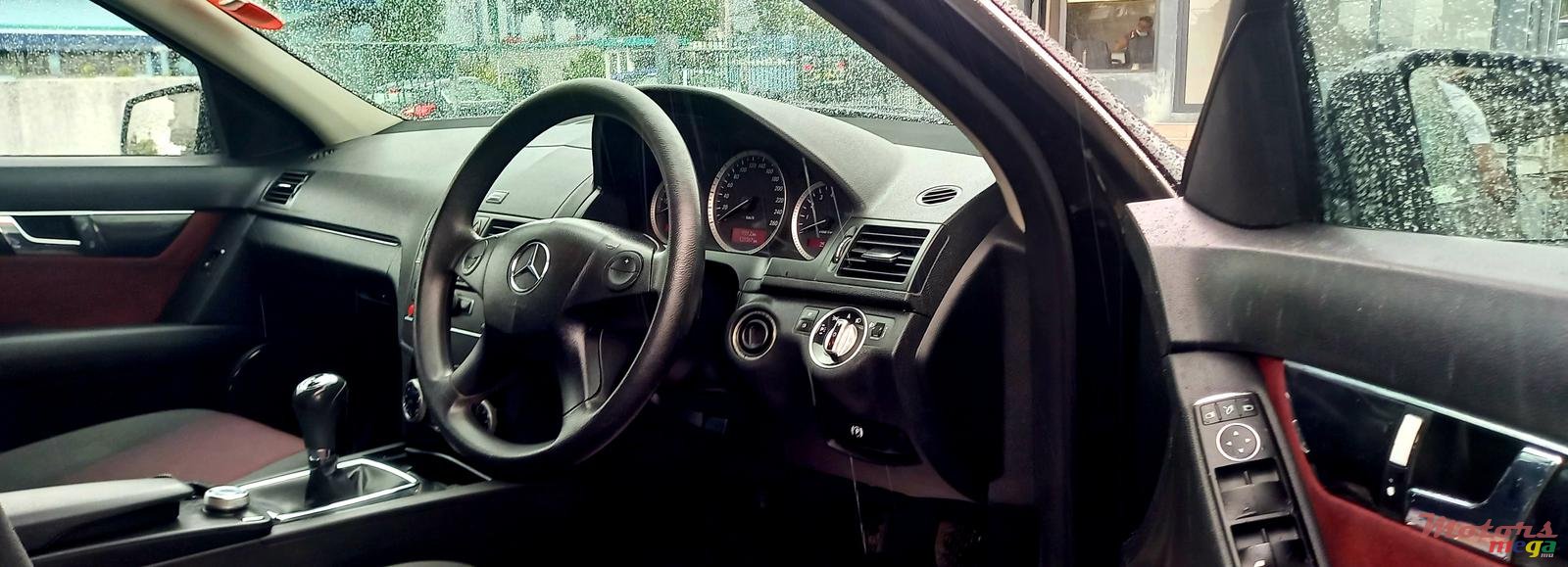 2010' Mercedes-Benz C180 photo #5