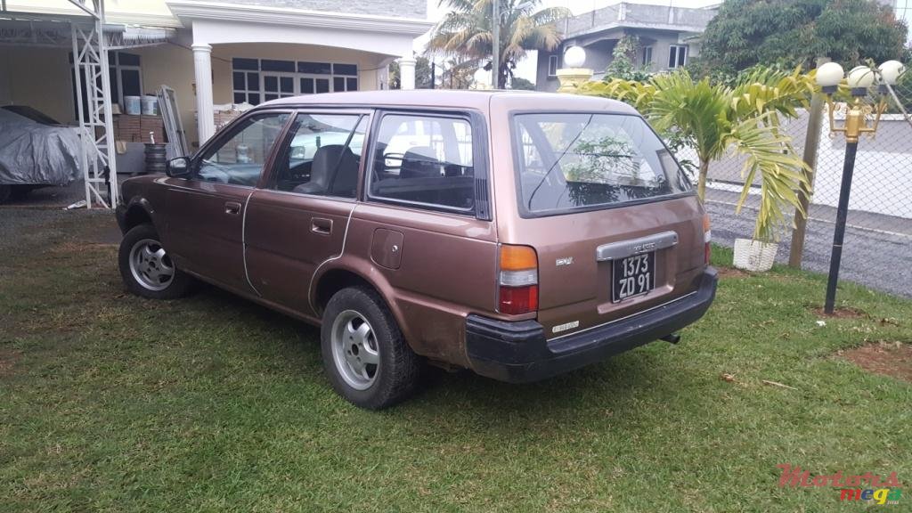 1991' Toyota Corolla photo #4